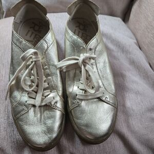 SAM EDELMAN